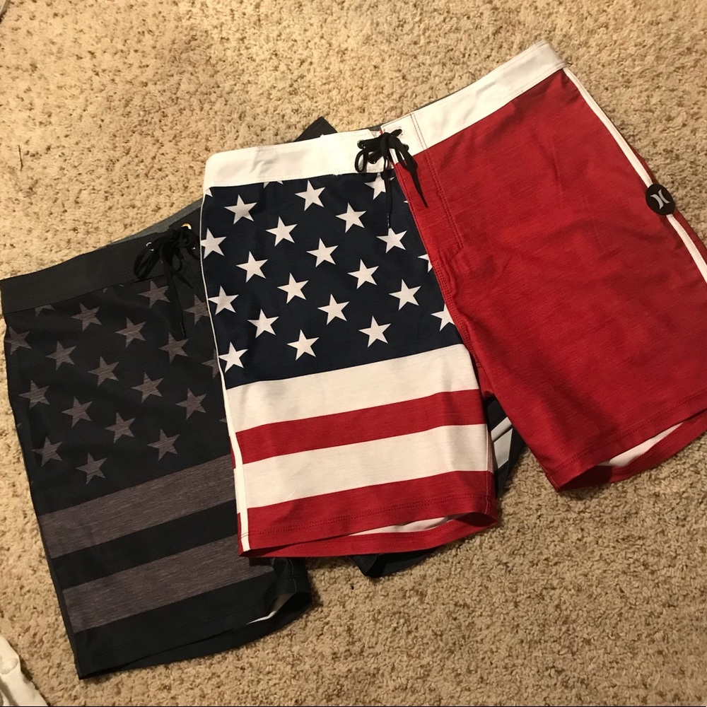 ✨NEW✨ SHORT TIME DISCOUNT Pair of Hurley Phantom Boardshorts
